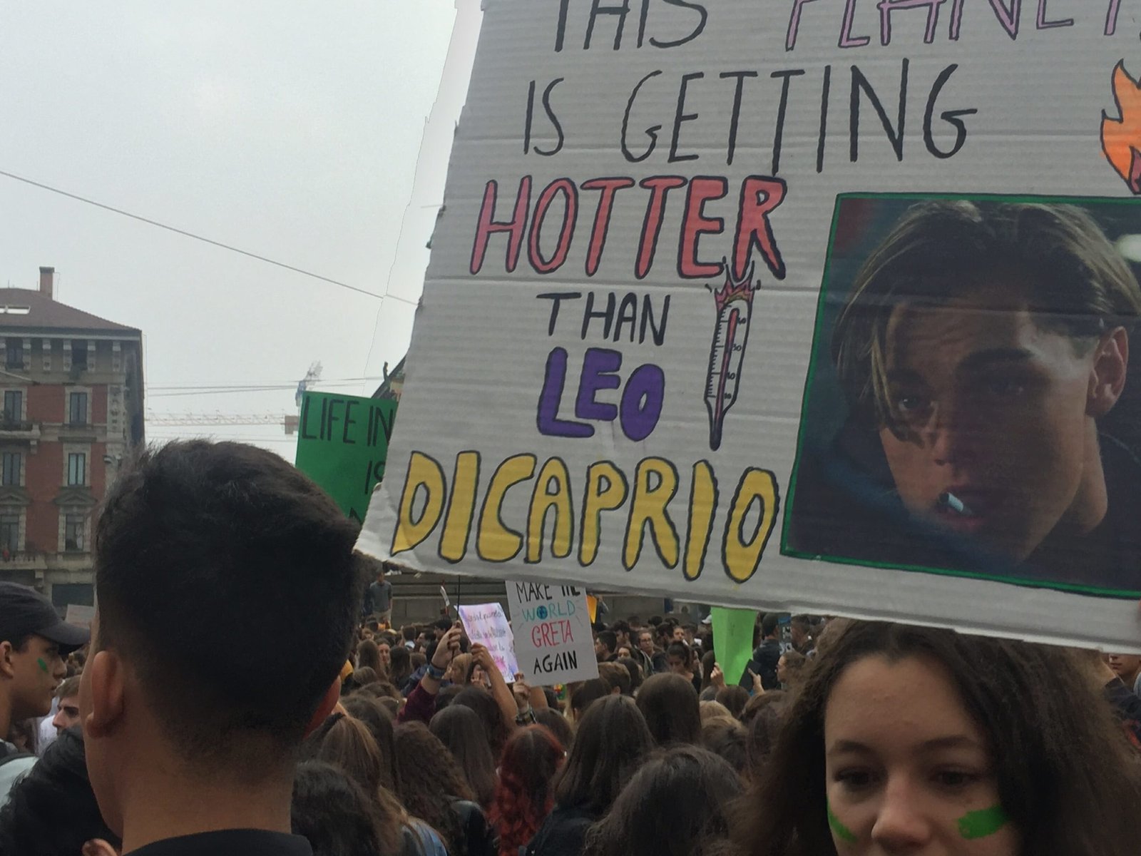 Cartello This planet is getting hotter than Leo DiCaprio